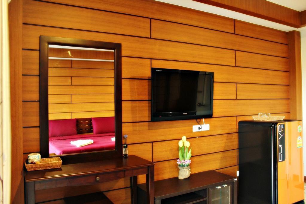 The Day Hotel Chonburi Habitación foto