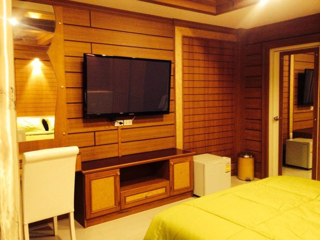 The Day Hotel Chonburi Habitación foto